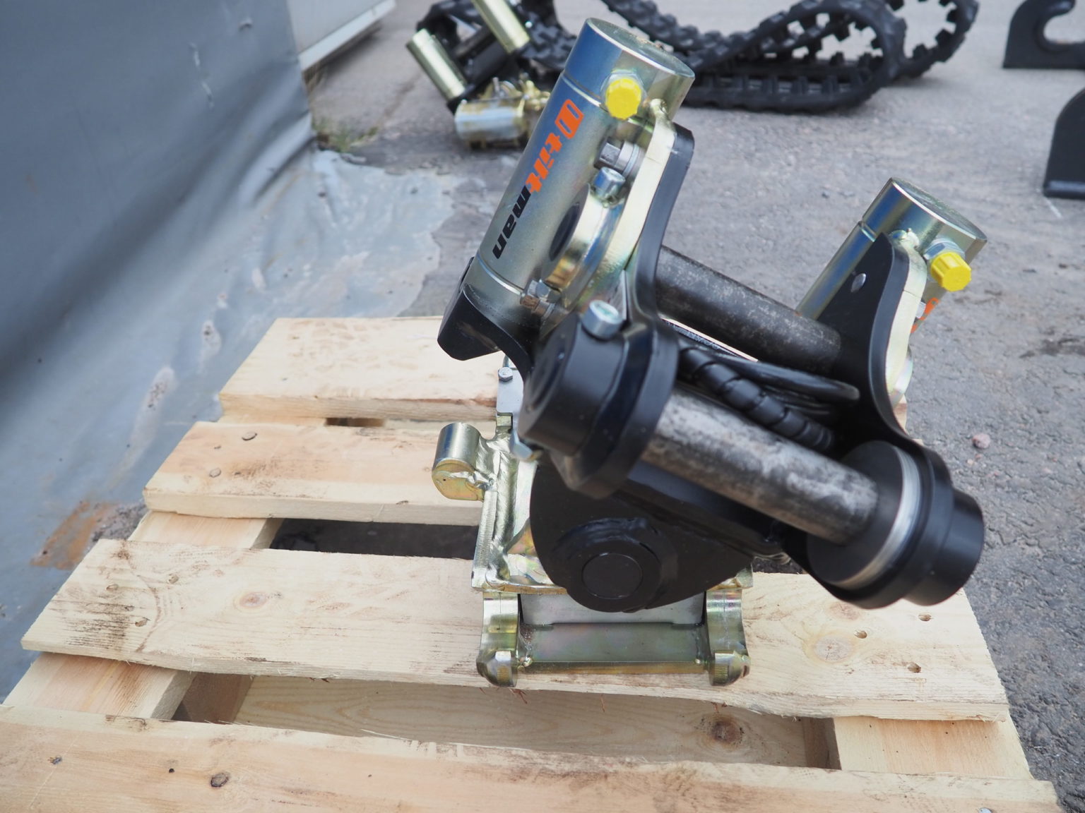 Tiltman kallistuvaliitin