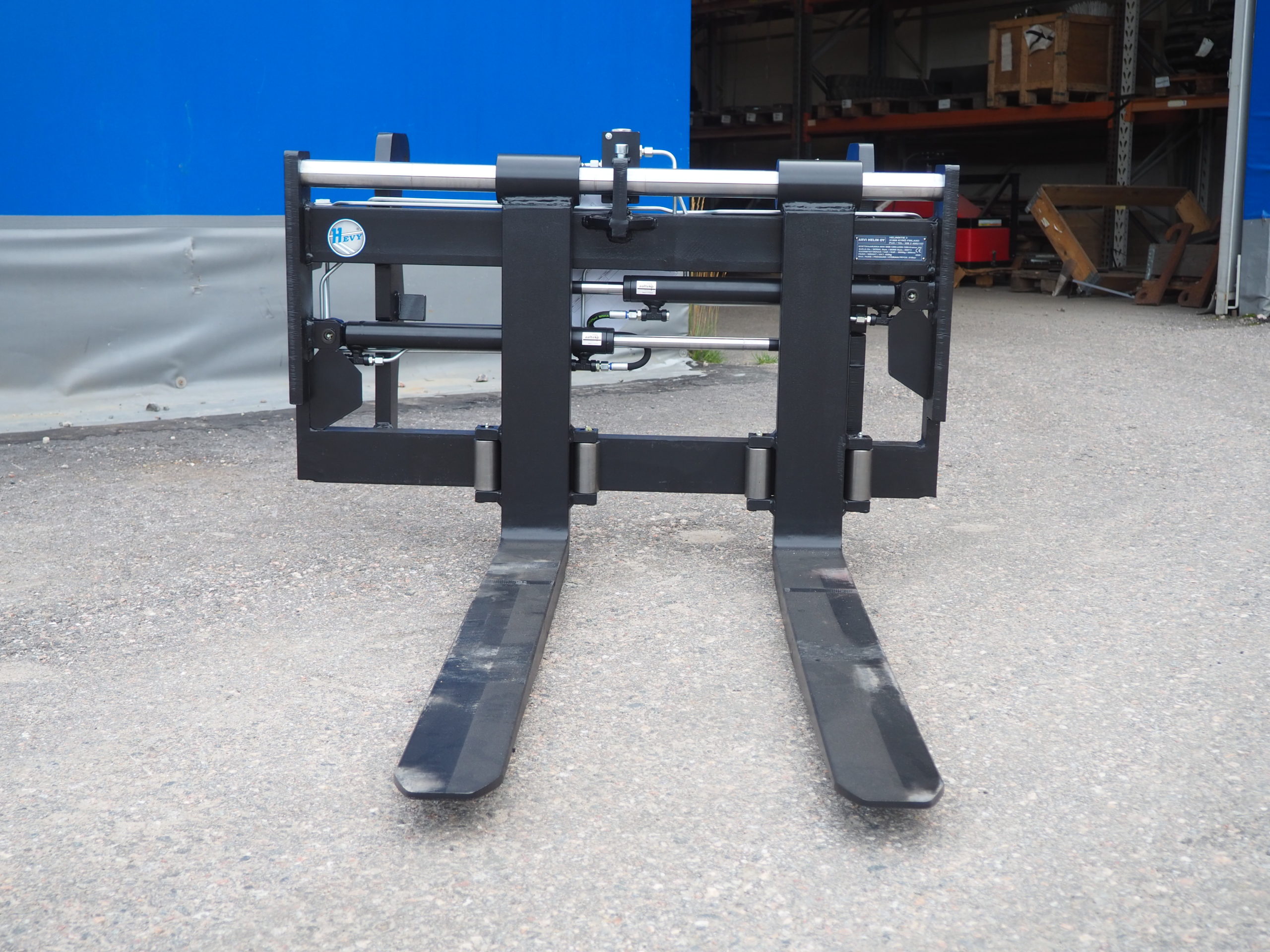 Hydraulipiikit sivuttaissiirrolla