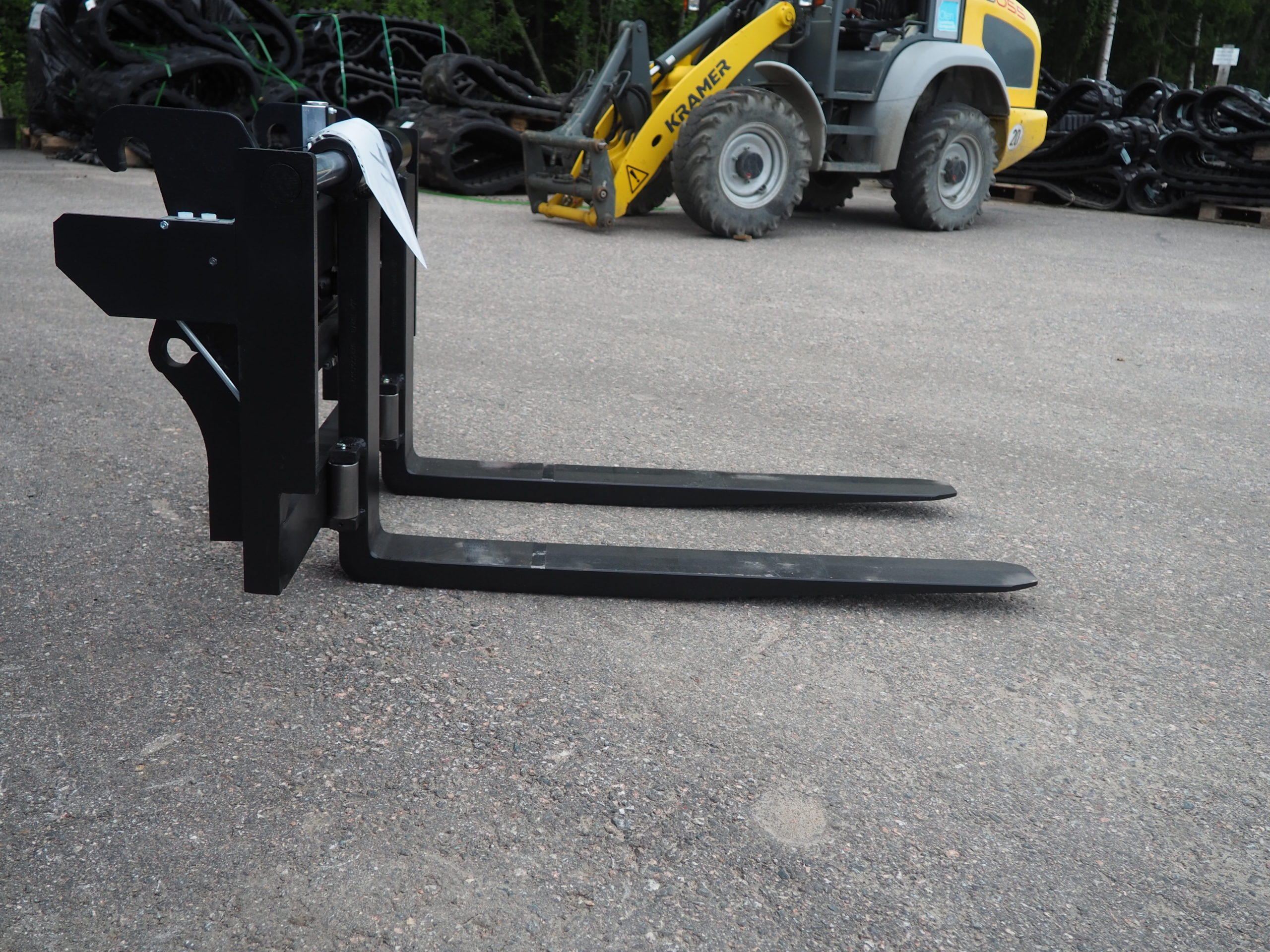 Hydraulipiikit sivuttaissiirrolla