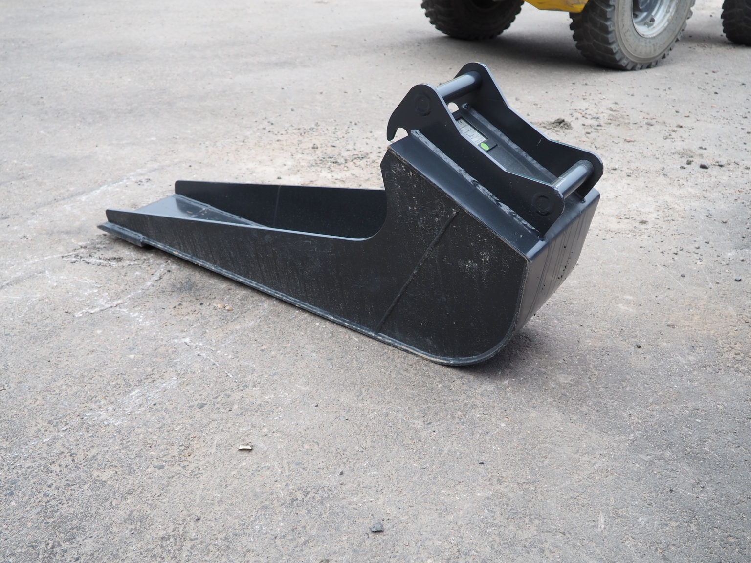 Kaapelikauha 300 mm pitkällä pohjalla