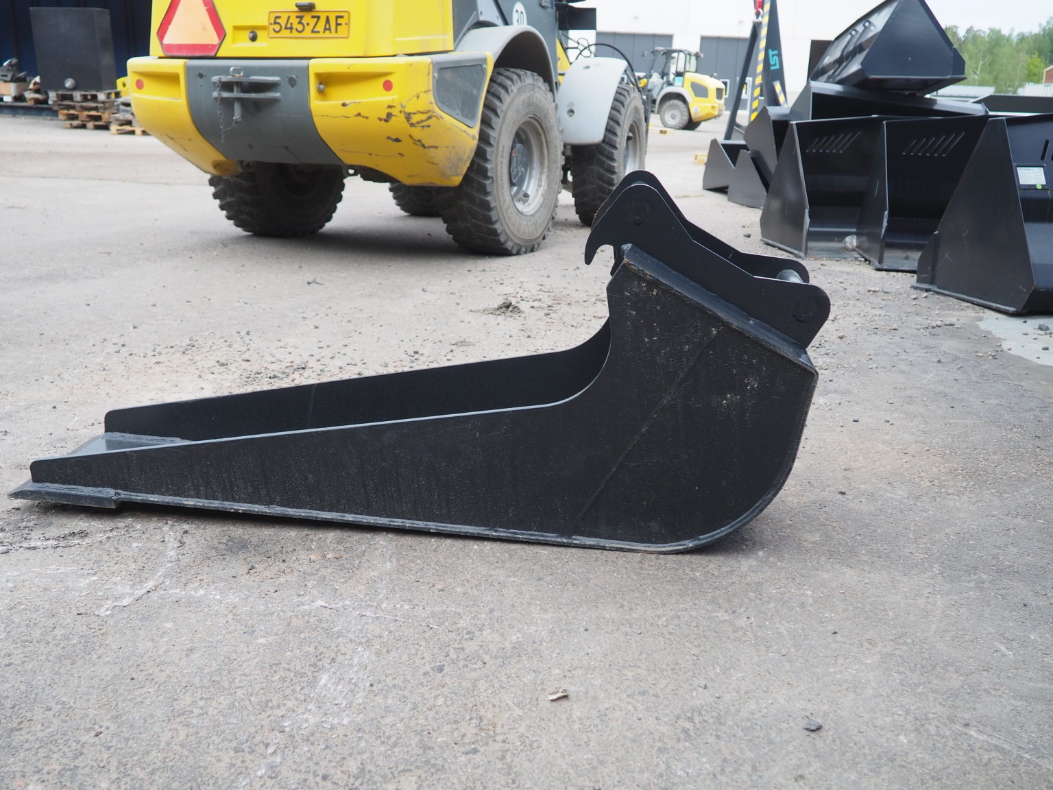 Kaapelikauha 300 mm pitkällä pohjalla