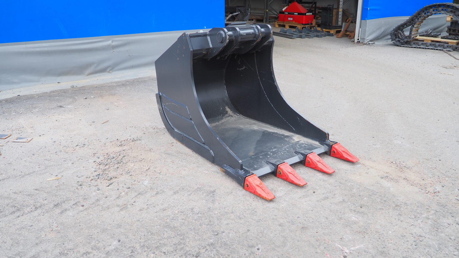 Kuokkakauha kynsillä 950 l