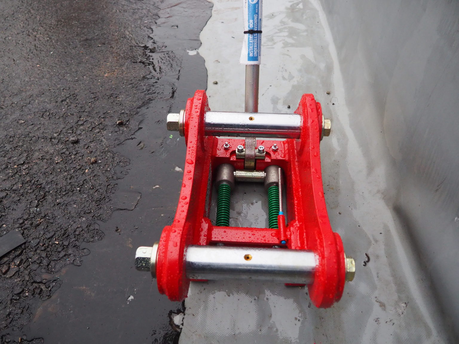 Mekaaninen pikakiinnike