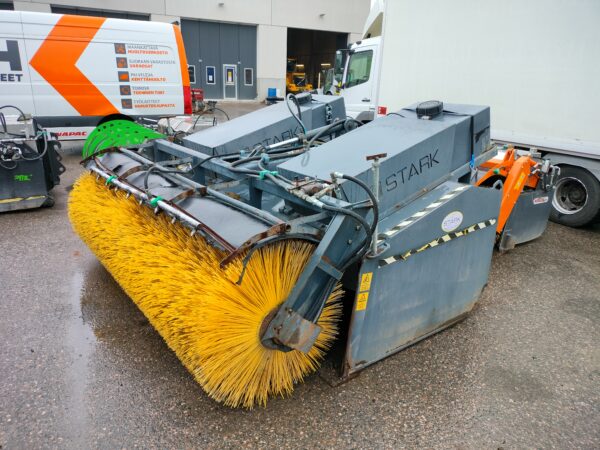 6.0 Kunnostettu 2500mm STARK kauhaharja Volvo 120