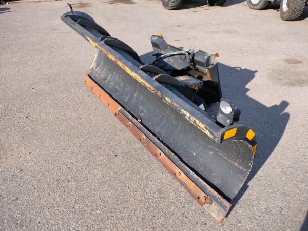 2.1.4 käytetty alueaura 2900mm euro