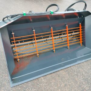 HIEKOITUSKAUHA 1500L KRAMER 1150 MURSKAIMELLA