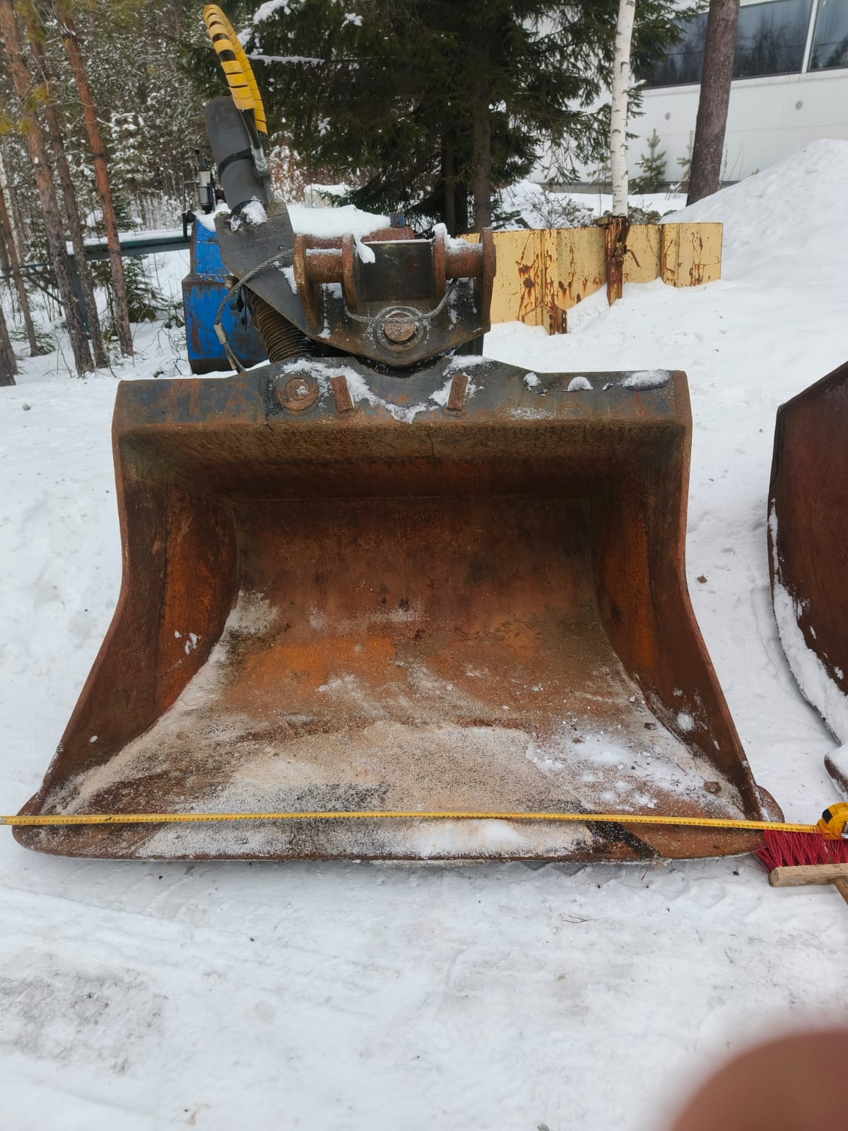 3.0.7 JYVÄSKYLÄ Käytetty Niskakangas Kallistuva luiskakauha 1700mm NTP10
