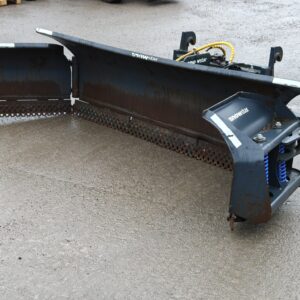 2.1.5 Käytetty Snowstar U-aura 2400/4300 Volvo 120