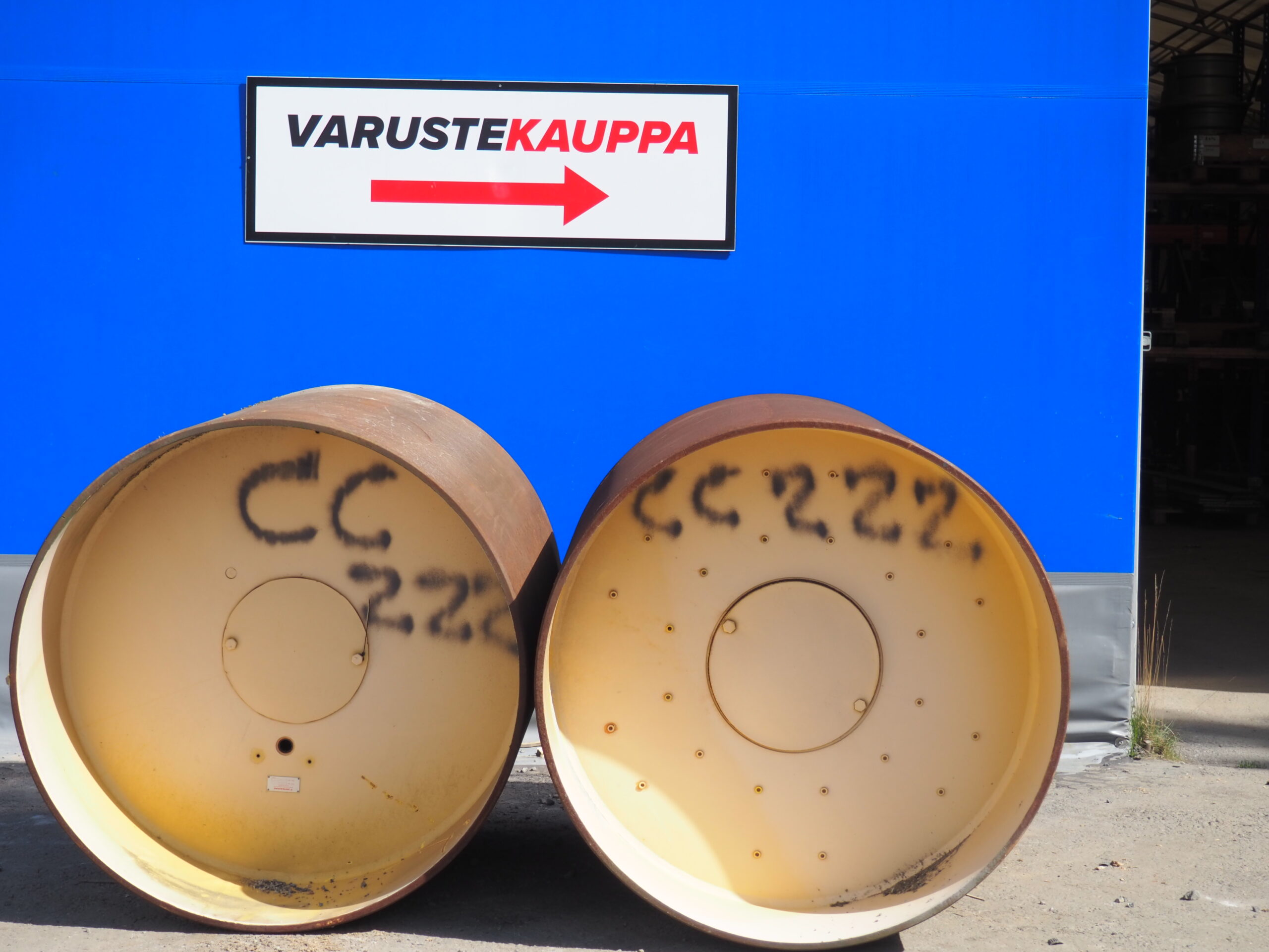 Poistotuote! Dynapac CC222 valssijyrän rumpu 4700359331 hinta/pari 1pari jäljellä