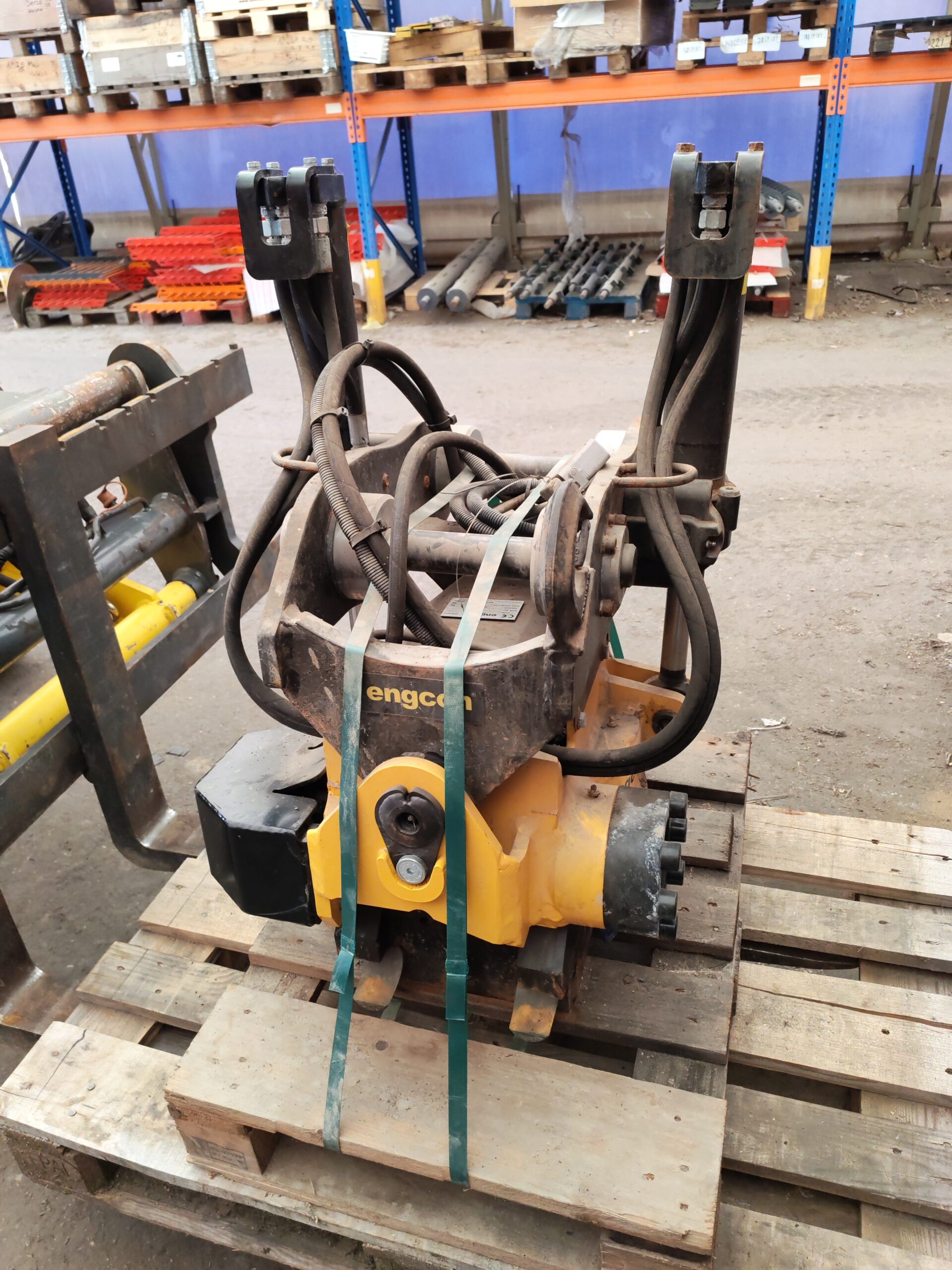 2.8.4 Käyttämätön Engcon EC10B-JCB-SS5 S45 JCB 3CX/4CX Pyörittäjä nappi