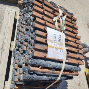 1Sarja Käytetyt 600mm telalaput, olleet koneessa SK140