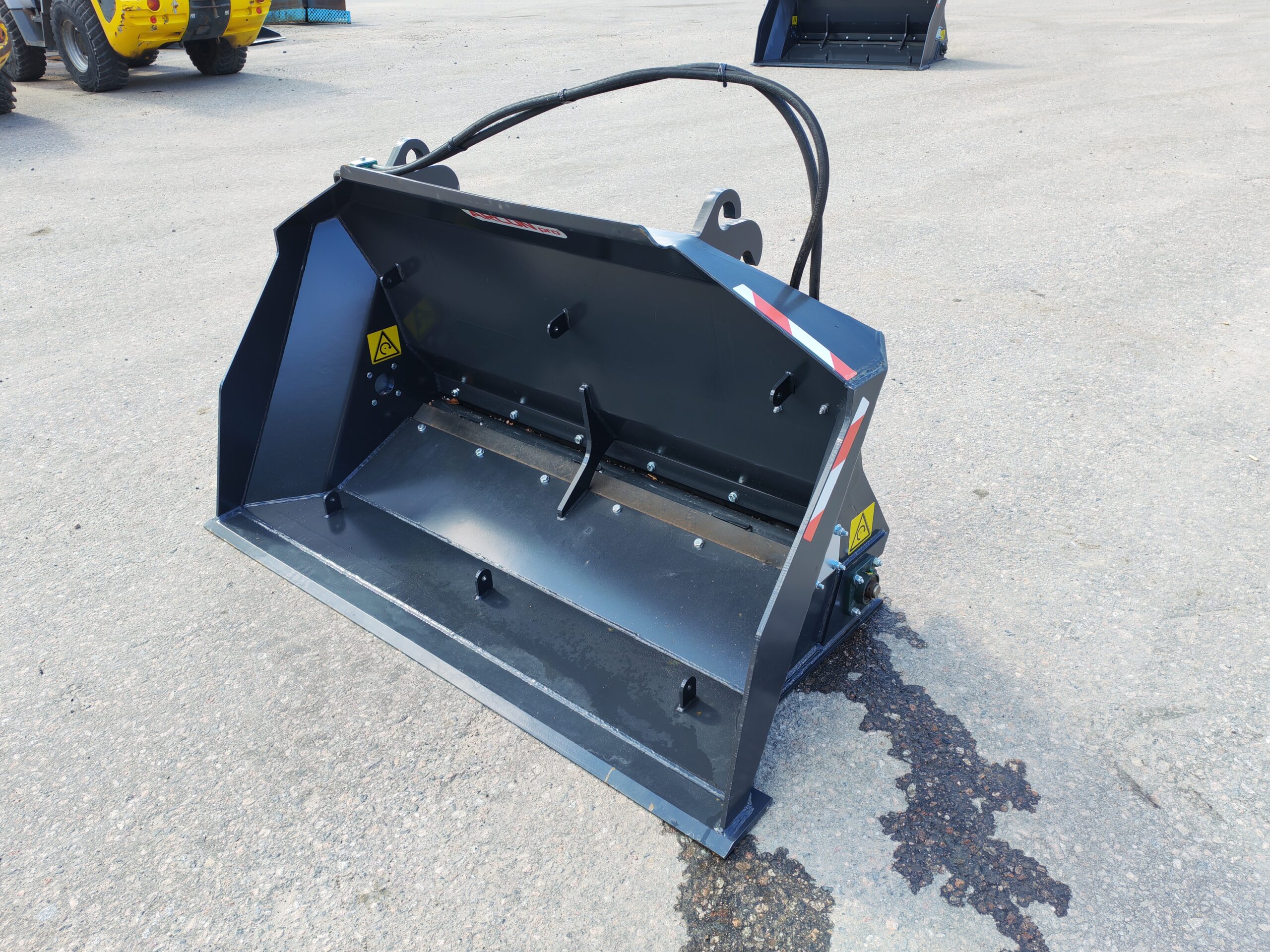 HIEKOITUSKAUHA 550L ILMAN MURSKAINTA KRAMER 380 5045
