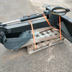 7.0.7 Kaivuupuomi kynsikuokalla bobcat