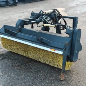 1.1.2 Käytetty avoharja 2000mm kramer 380